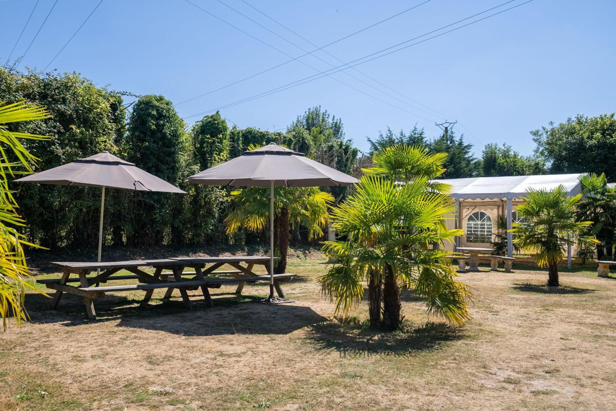Pont-Évêque Gites - Domaine De Geffosse מראה חיצוני תמונה