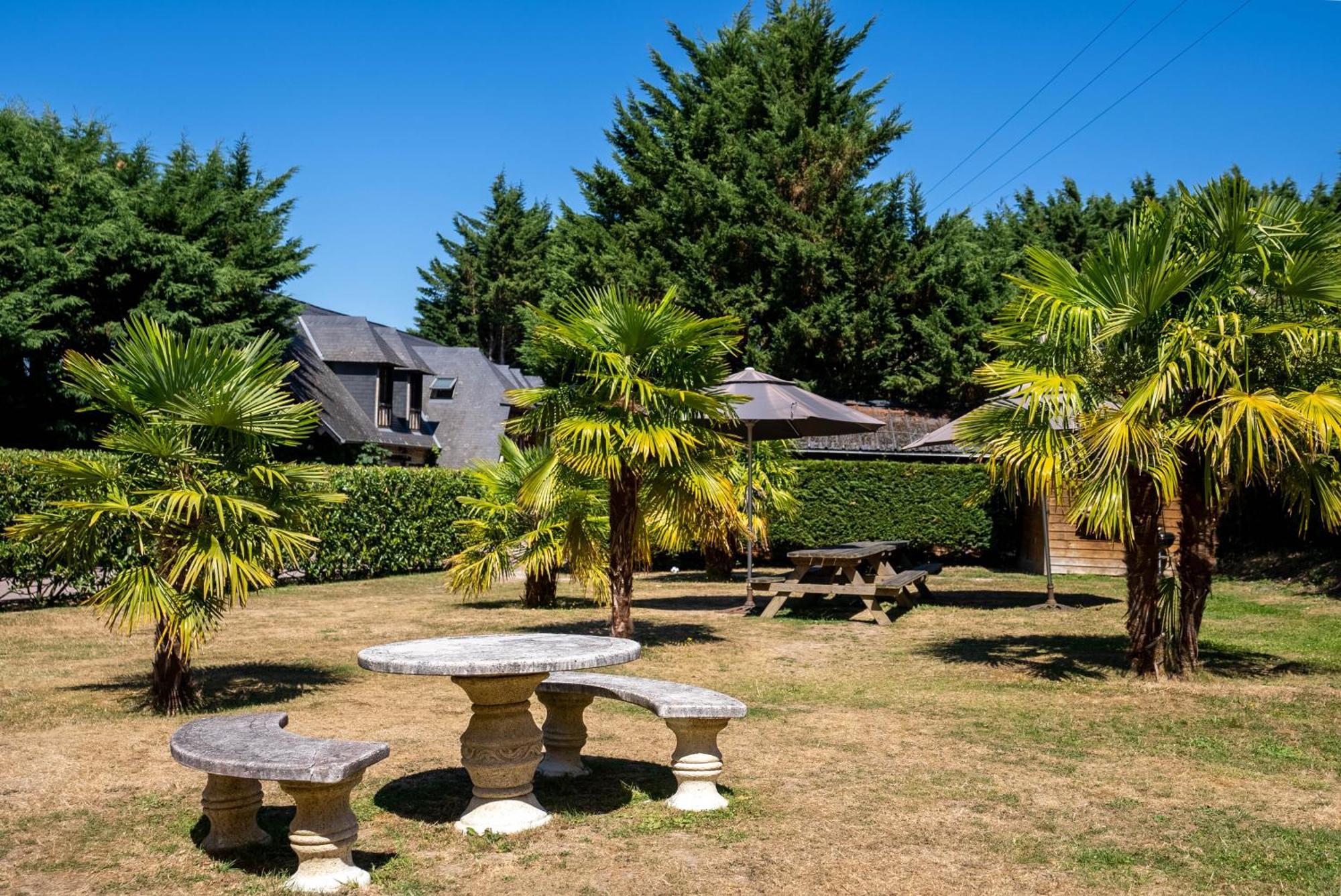 Pont-Évêque Gites - Domaine De Geffosse מראה חיצוני תמונה